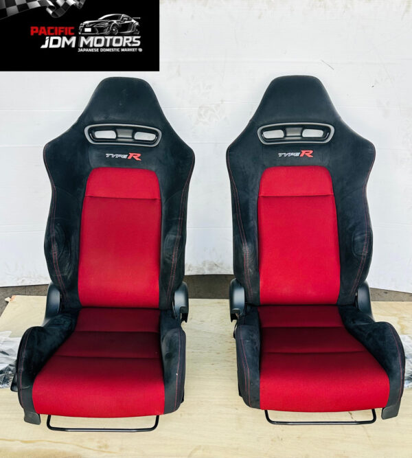 JDM 2007-2011 HONDA CIVIC TYPE R FN2 TYPE R RECARP SEATS WITH RAILS COMPLETE