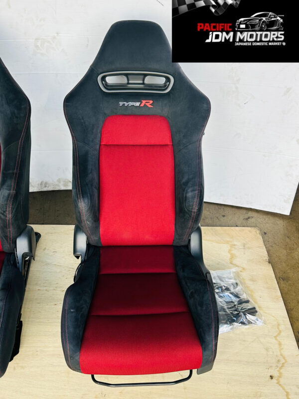 JDM 2007-2011 HONDA CIVIC TYPE R FN2 TYPE R RECARP SEATS WITH RAILS COMPLETE - Image 5