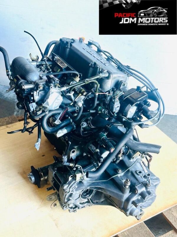 JDM 1.6L D16A VTEC ENGINE AND 5 SPEED TRANSMISSION 96 to 99 HONDA CIVIC JDM MOTOR - Image 3